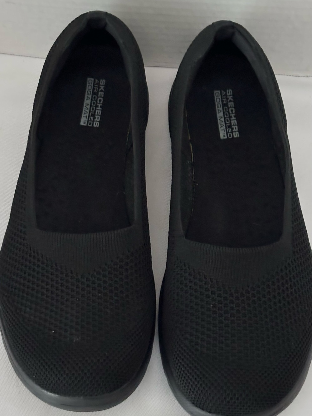 NEW Skechers GOGA  MAT Women's Black Knit Slip-On Hands Free Heel Pillow SZ 10 - Picture 9 of 13